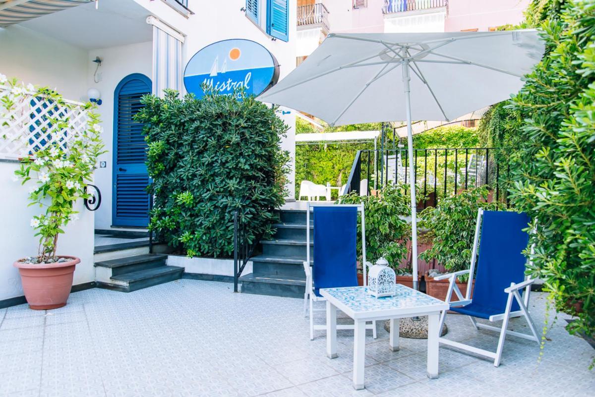 Mistral Residence Canneto  Exterior foto
